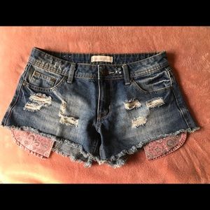 Jean shorts size 25